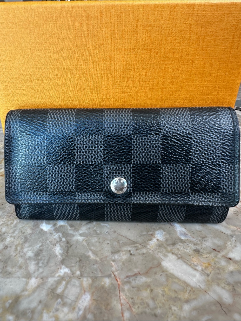 Louis Vuitton graphite Checkered key a d card holder